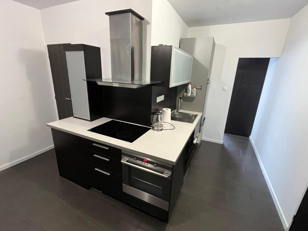 Stella Apartment Bratislava Luaran gambar
